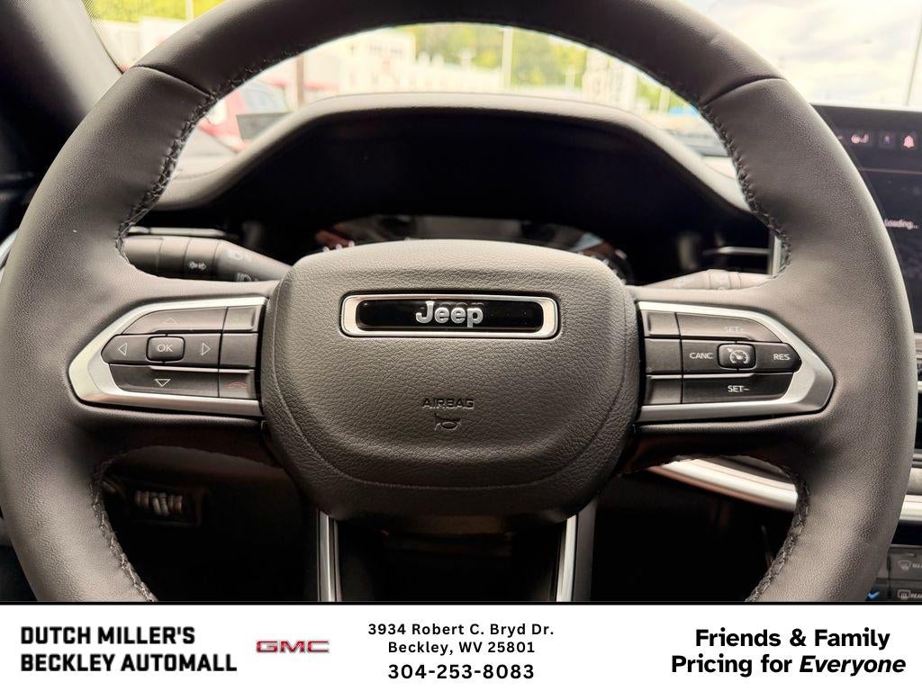 2024 Jeep Compass Latitude Lux