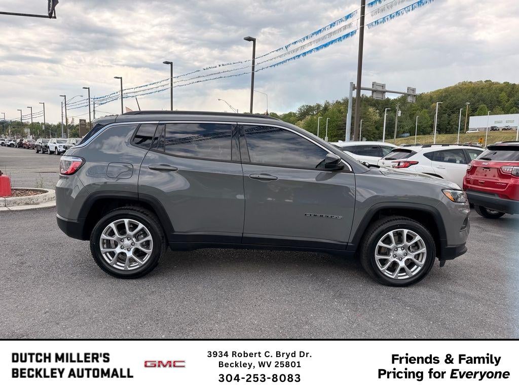 2024 Jeep Compass Latitude Lux