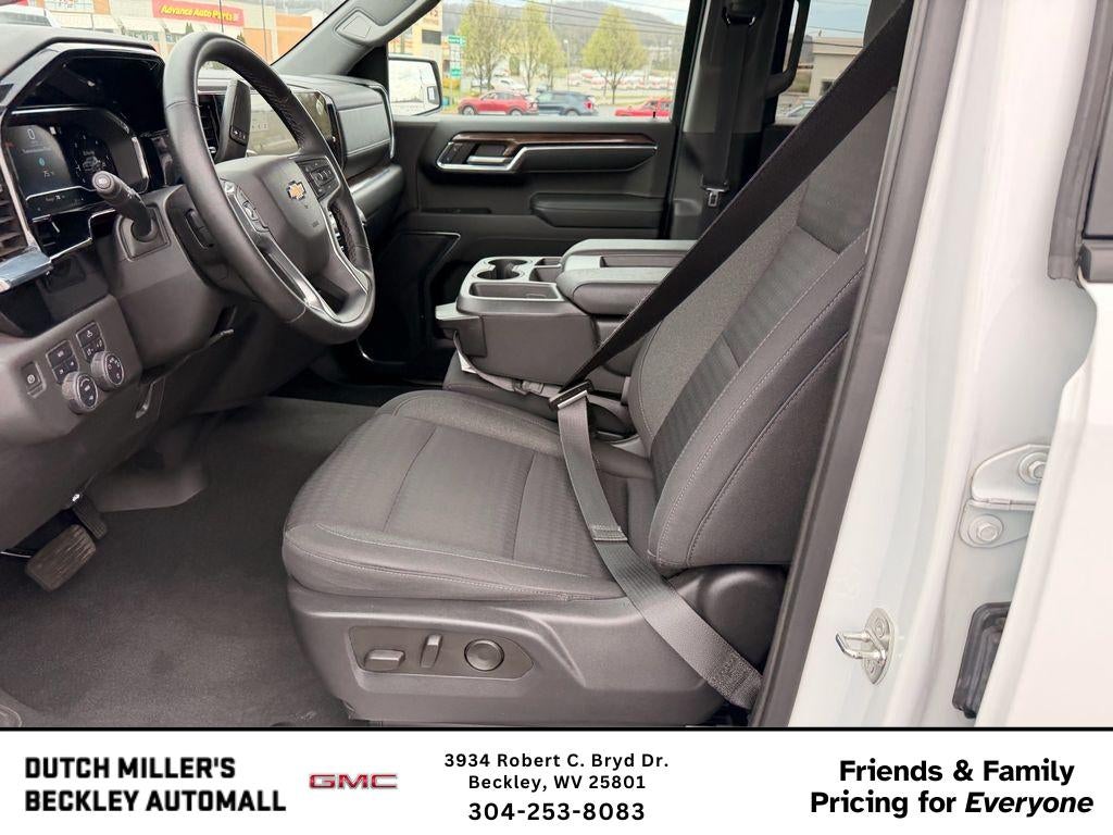 2023 Chevrolet Silverado 1500 LT (2FL)