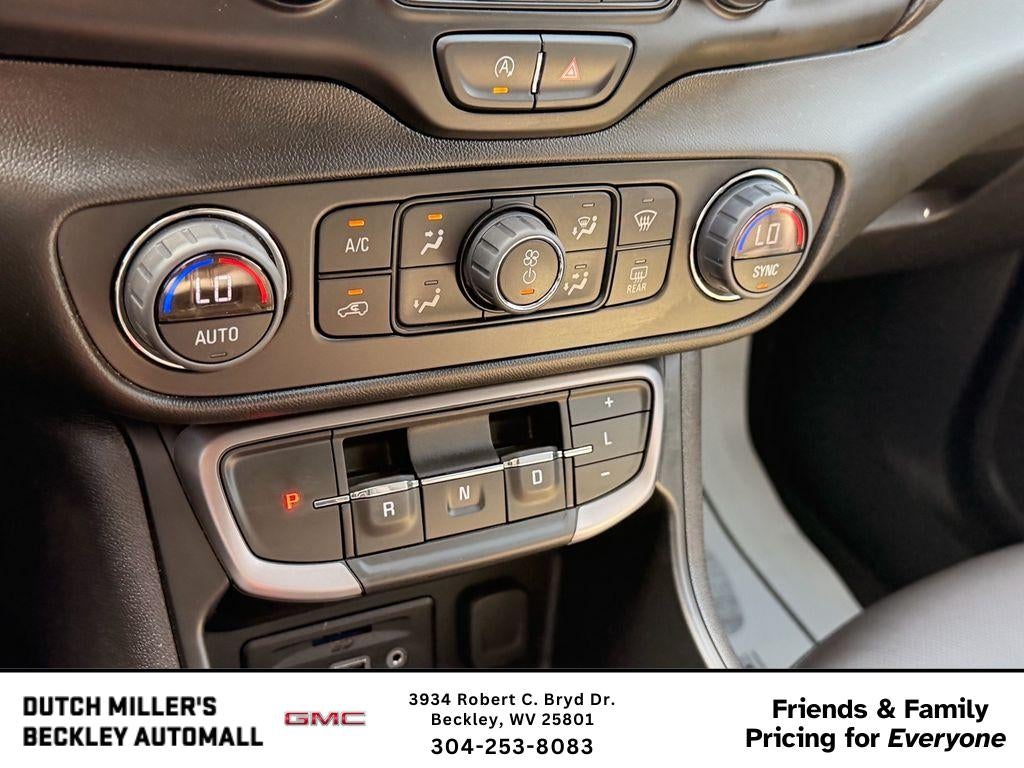 2023 GMC Terrain AT4