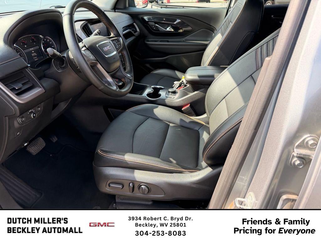 2023 GMC Terrain AT4