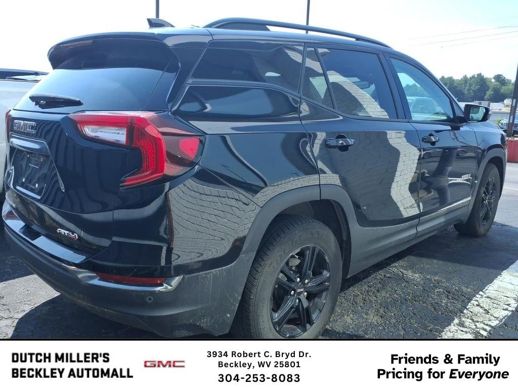 2024 GMC Terrain AT4