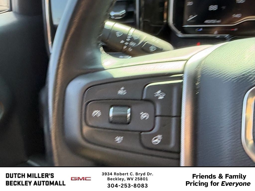 2025 GMC Sierra 1500 SLT
