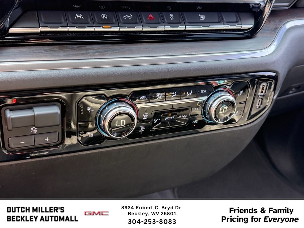 2025 GMC Sierra 1500 SLT
