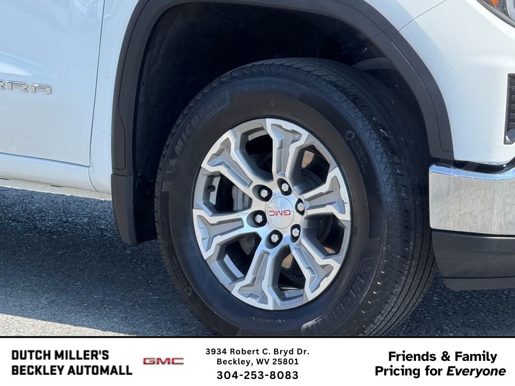 2025 GMC Sierra 1500 SLT