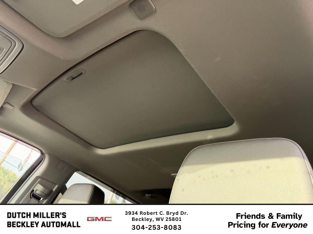 2025 GMC Sierra 1500 SLT