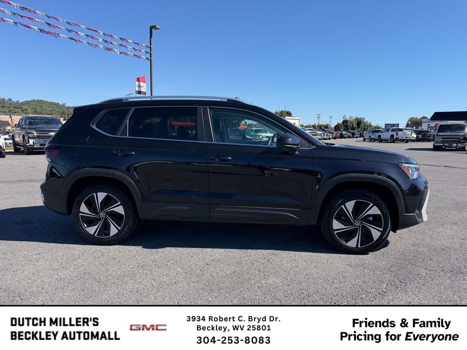 2025 Volkswagen Taos SE