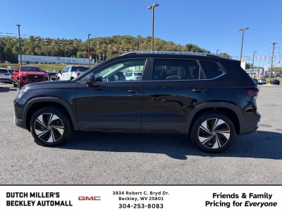 2025 Volkswagen Taos SE