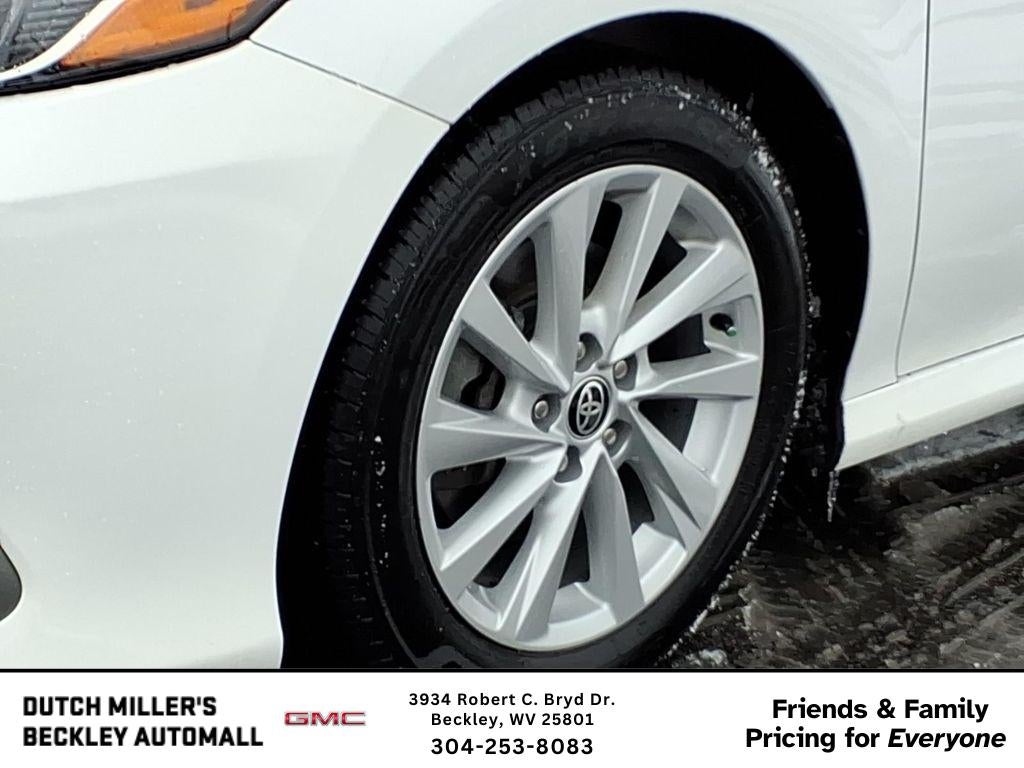 2022 Toyota Camry LE