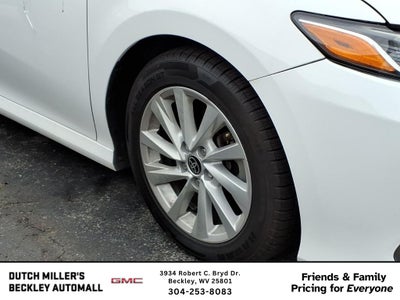 2022 Toyota Camry LE