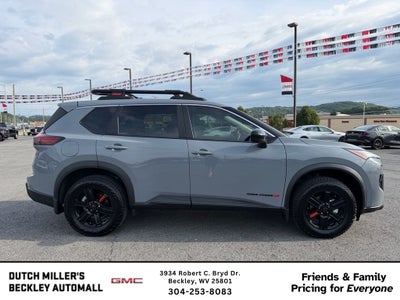2025 Nissan Rogue Rock Creek