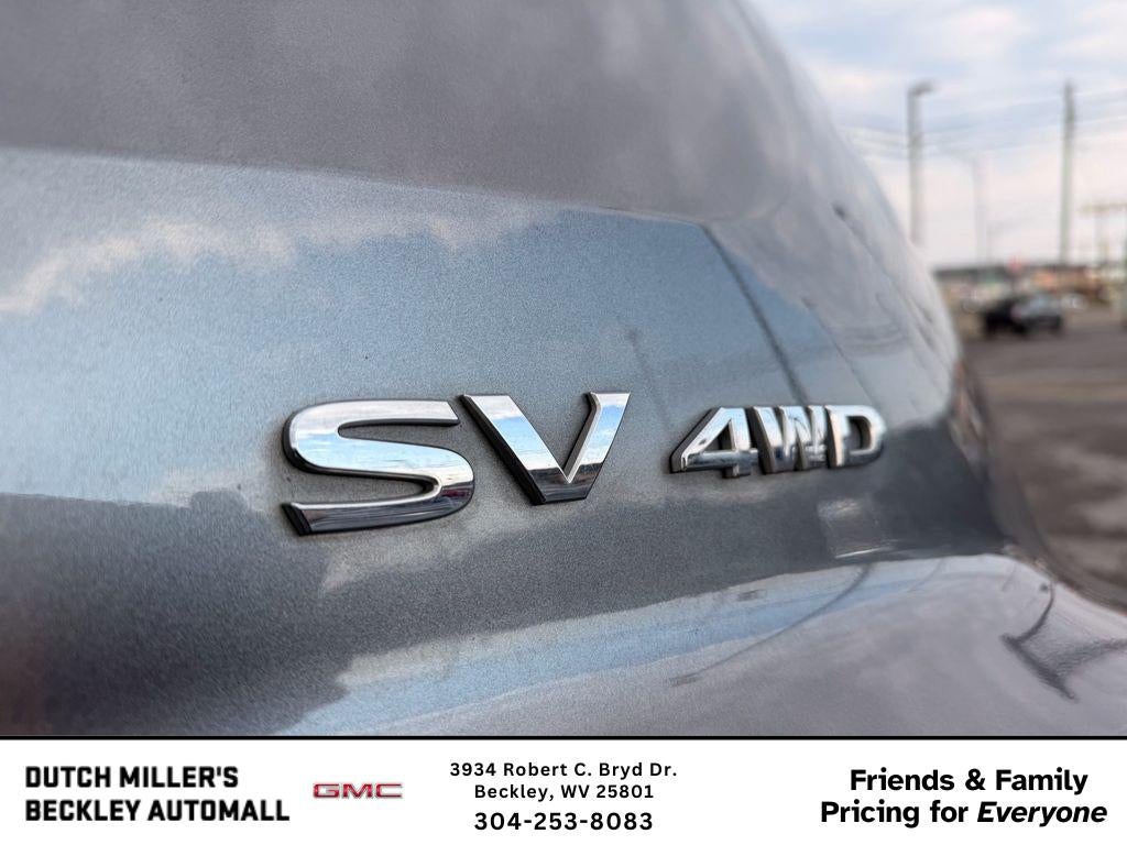 2024 Nissan Pathfinder SV