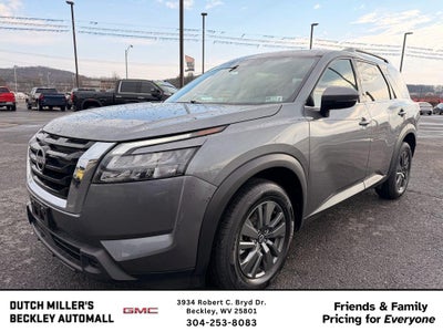 2024 Nissan Pathfinder SV