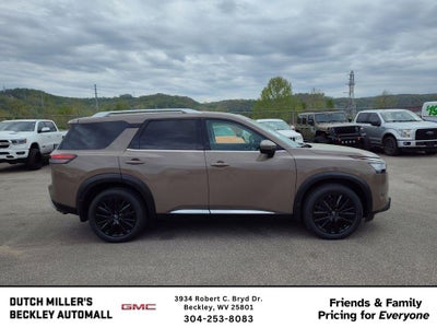2023 Nissan Pathfinder Platinum