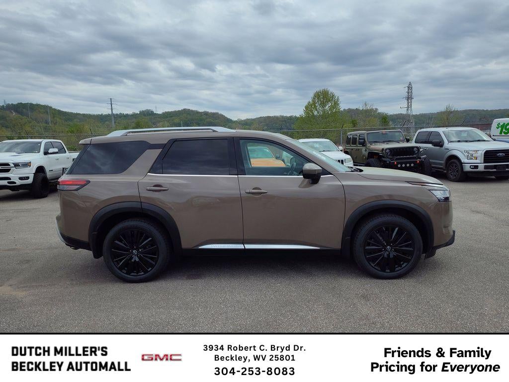 2023 Nissan Pathfinder Platinum