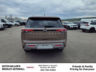 2023 Nissan Pathfinder Platinum