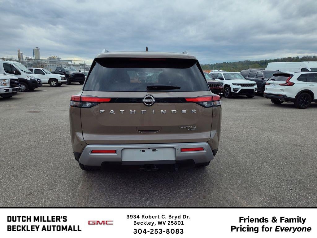 2023 Nissan Pathfinder Platinum