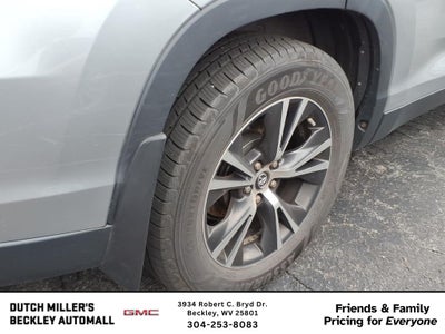 2019 Toyota Highlander LE