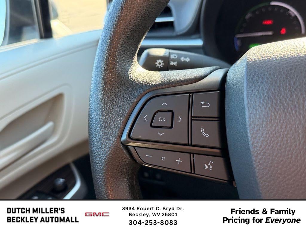 2024 Toyota Sienna LE