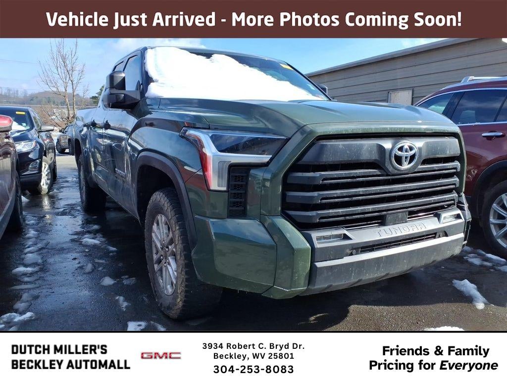 2022 Toyota Tundra 4WD SR5