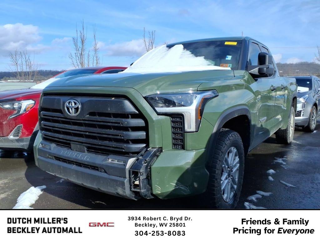 2022 Toyota Tundra 4WD SR5