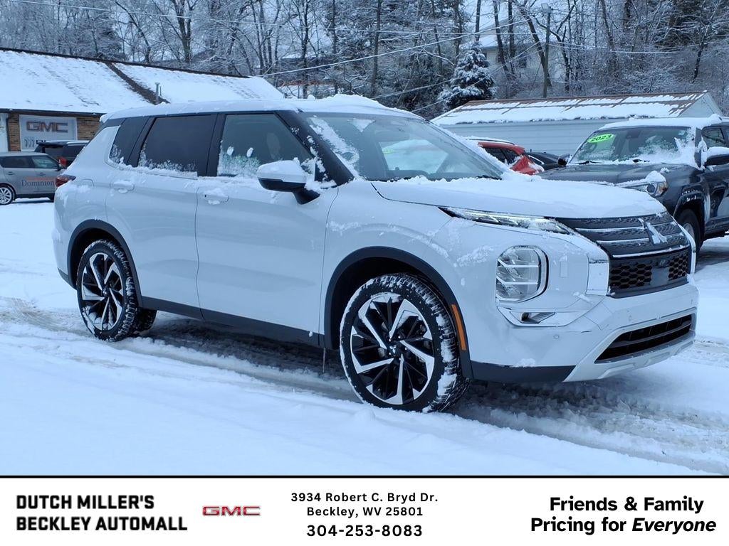 2024 Mitsubishi Outlander SE