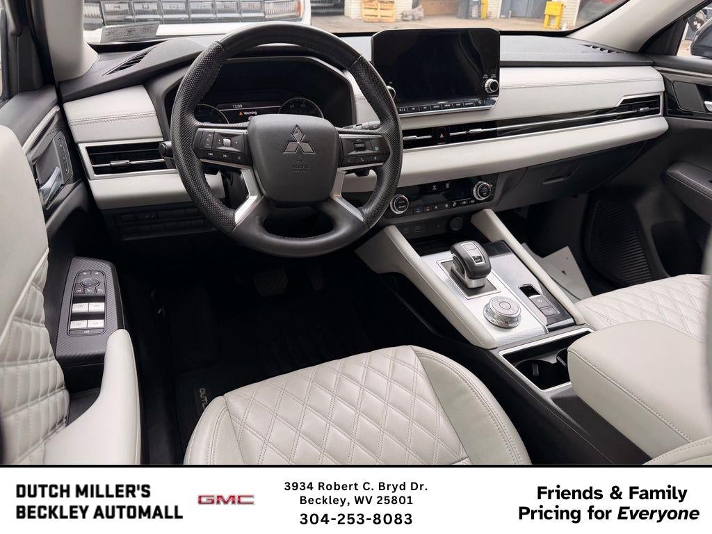 2022 Mitsubishi Outlander SEL