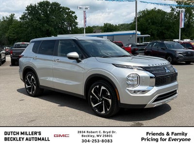 2024 Mitsubishi Outlander SE