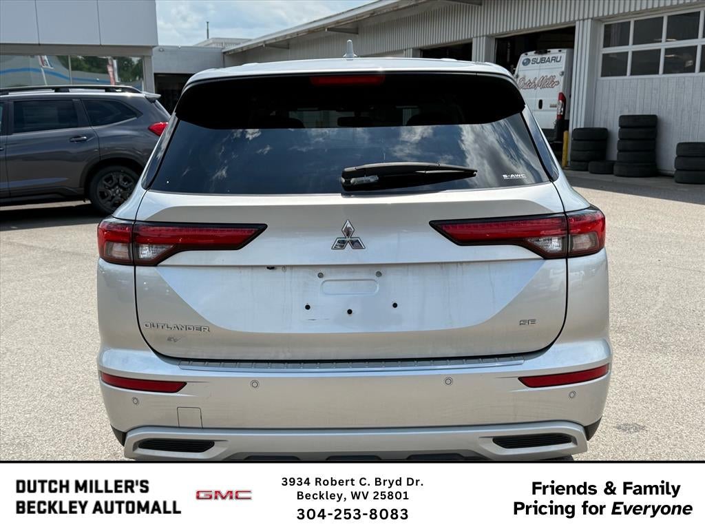 2024 Mitsubishi Outlander SE