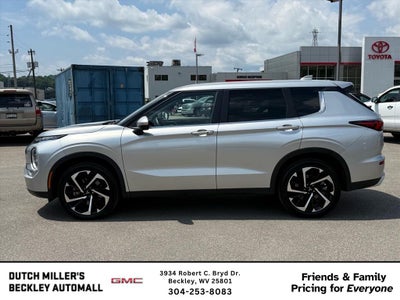 2024 Mitsubishi Outlander SE