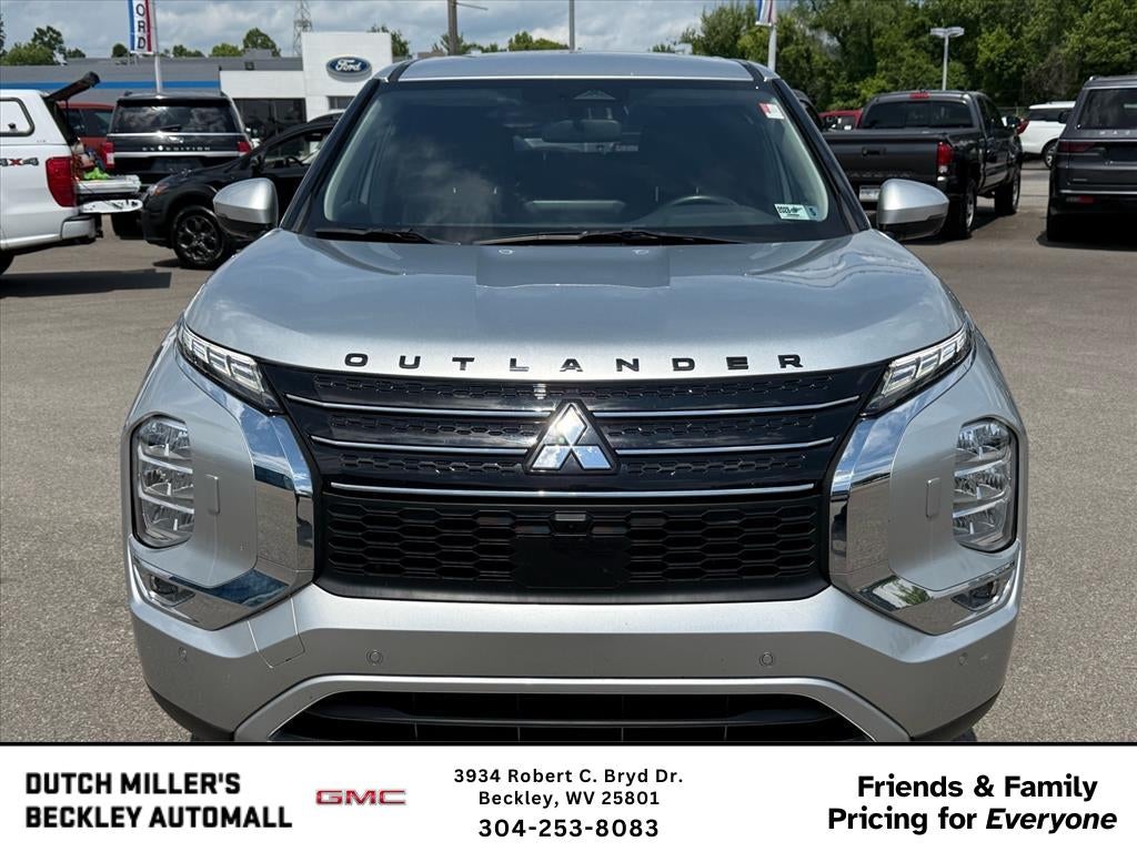 2024 Mitsubishi Outlander SE