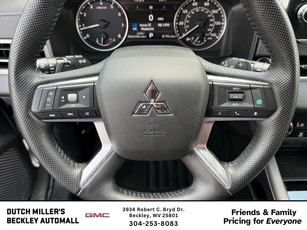 2024 Mitsubishi Outlander SE