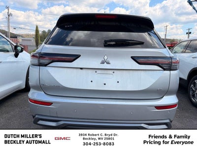 2025 Mitsubishi Outlander SE