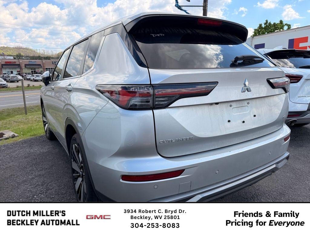 2025 Mitsubishi Outlander SE