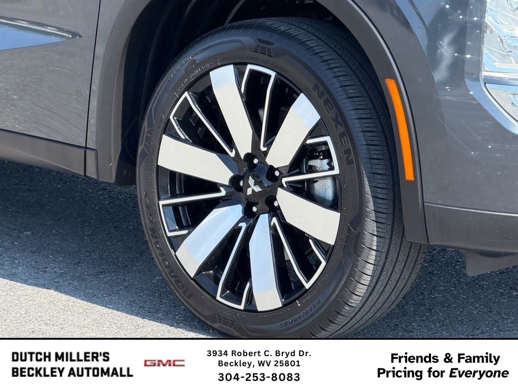 2025 Mitsubishi Outlander SE