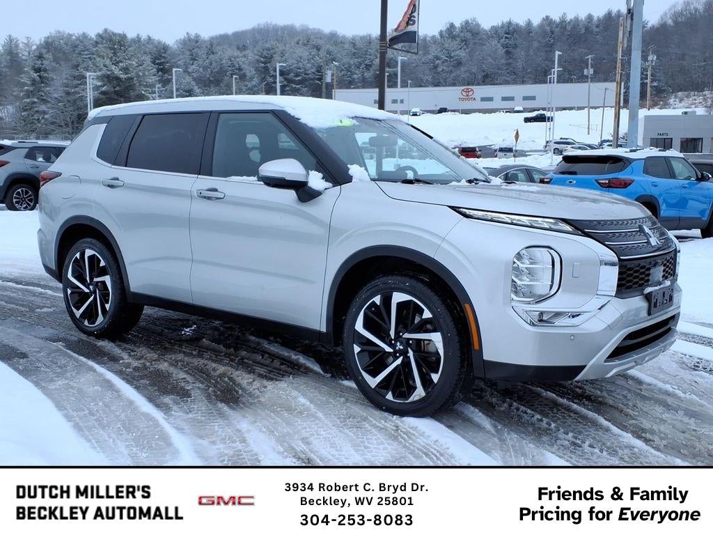 2024 Mitsubishi Outlander SE