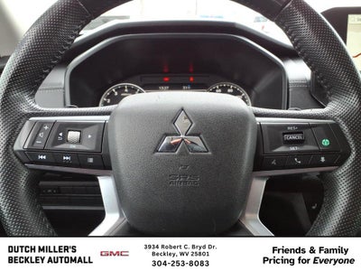 2024 Mitsubishi Outlander SE