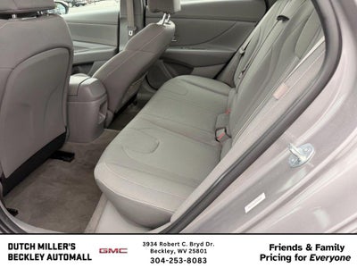 2025 Hyundai Elantra SEL Convenience