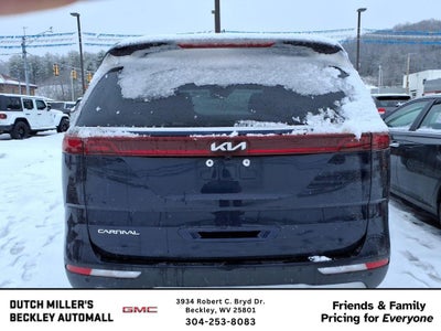 2024 Kia Carnival LX