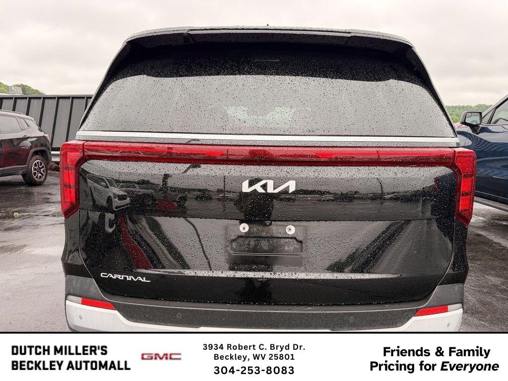 2025 Kia Carnival LXS