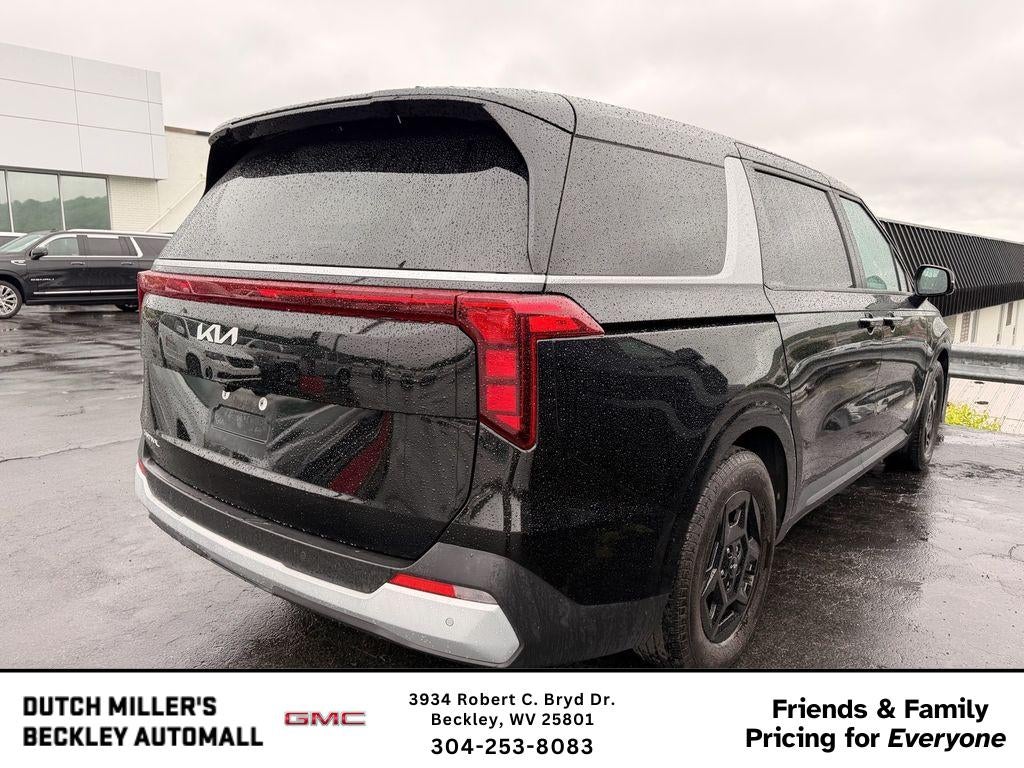 2025 Kia Carnival LXS