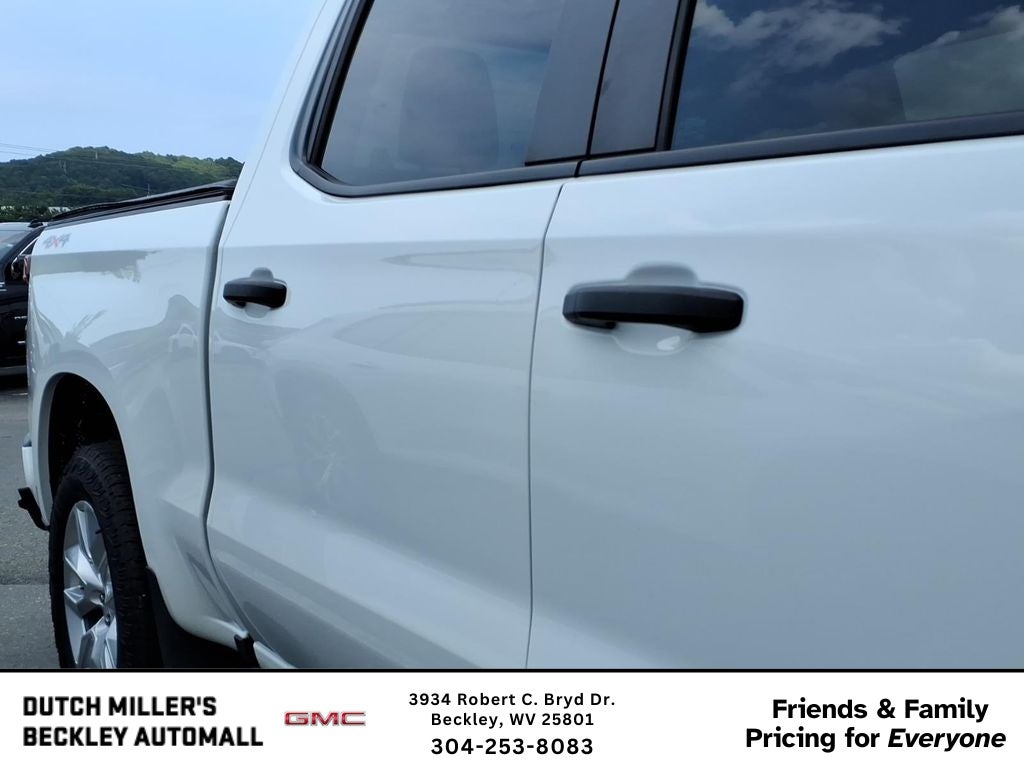 2023 Chevrolet Silverado Custom