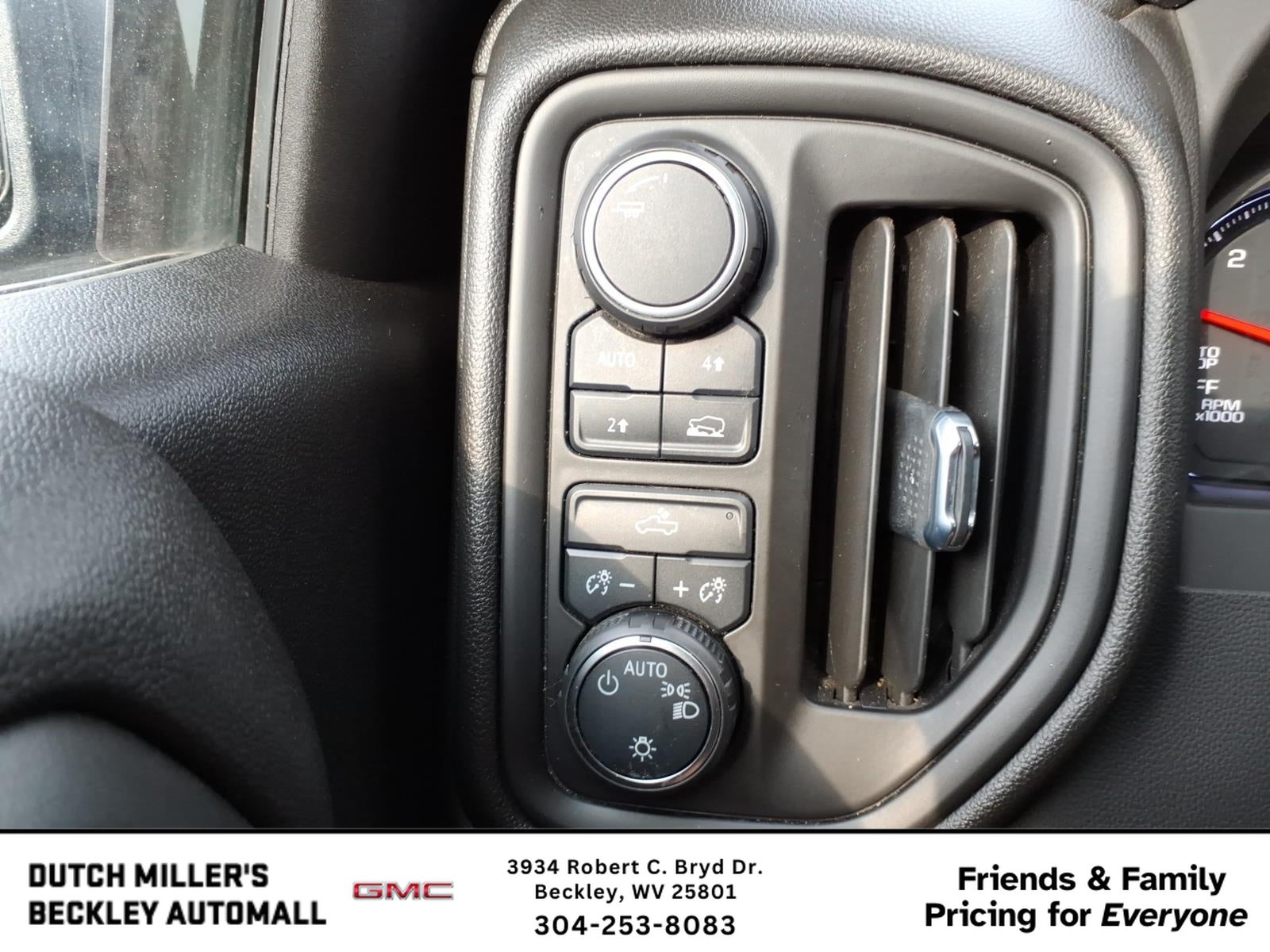 2023 Chevrolet Silverado Custom