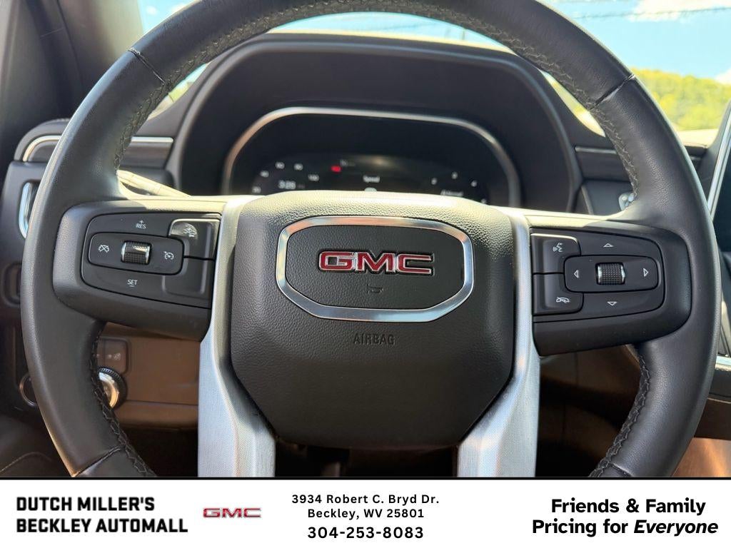 2023 GMC Yukon XL SLT