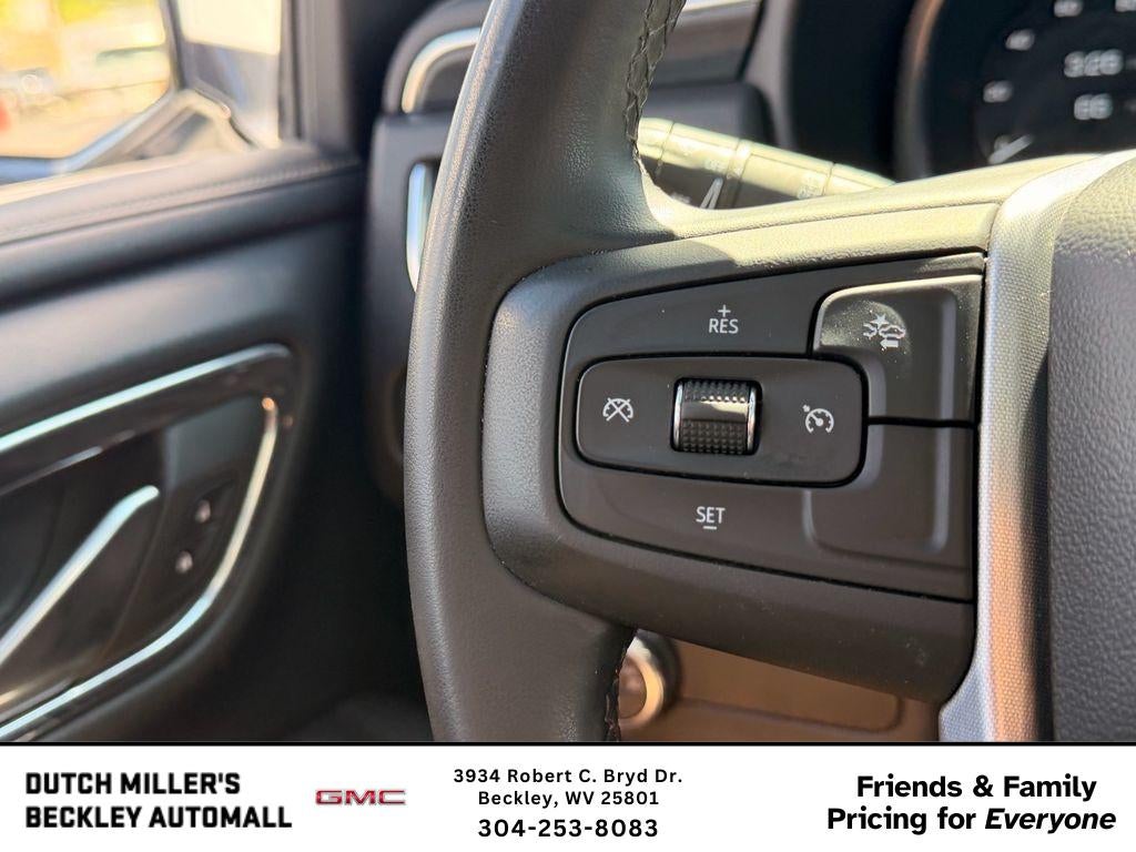 2023 GMC Yukon XL SLT