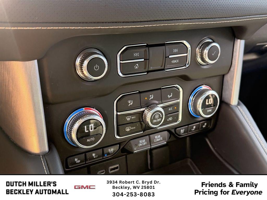 2023 GMC Yukon XL SLT