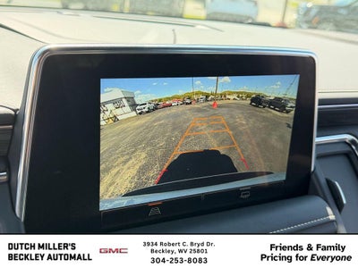 2023 GMC Yukon XL SLT