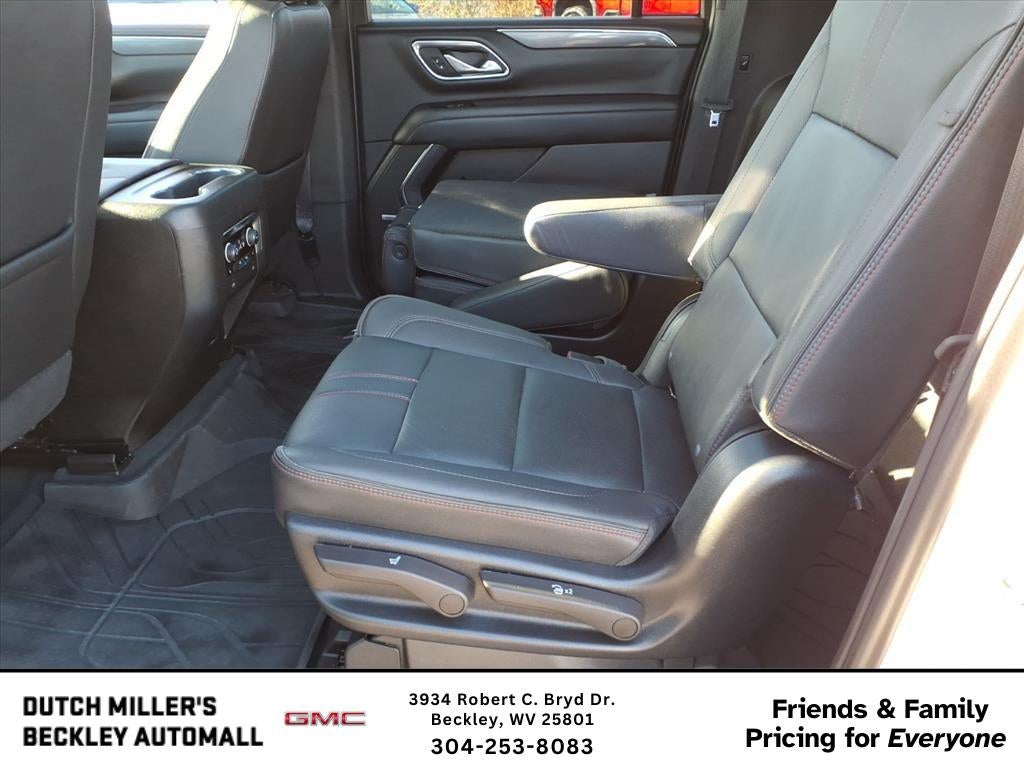 2023 Chevrolet Suburban RST