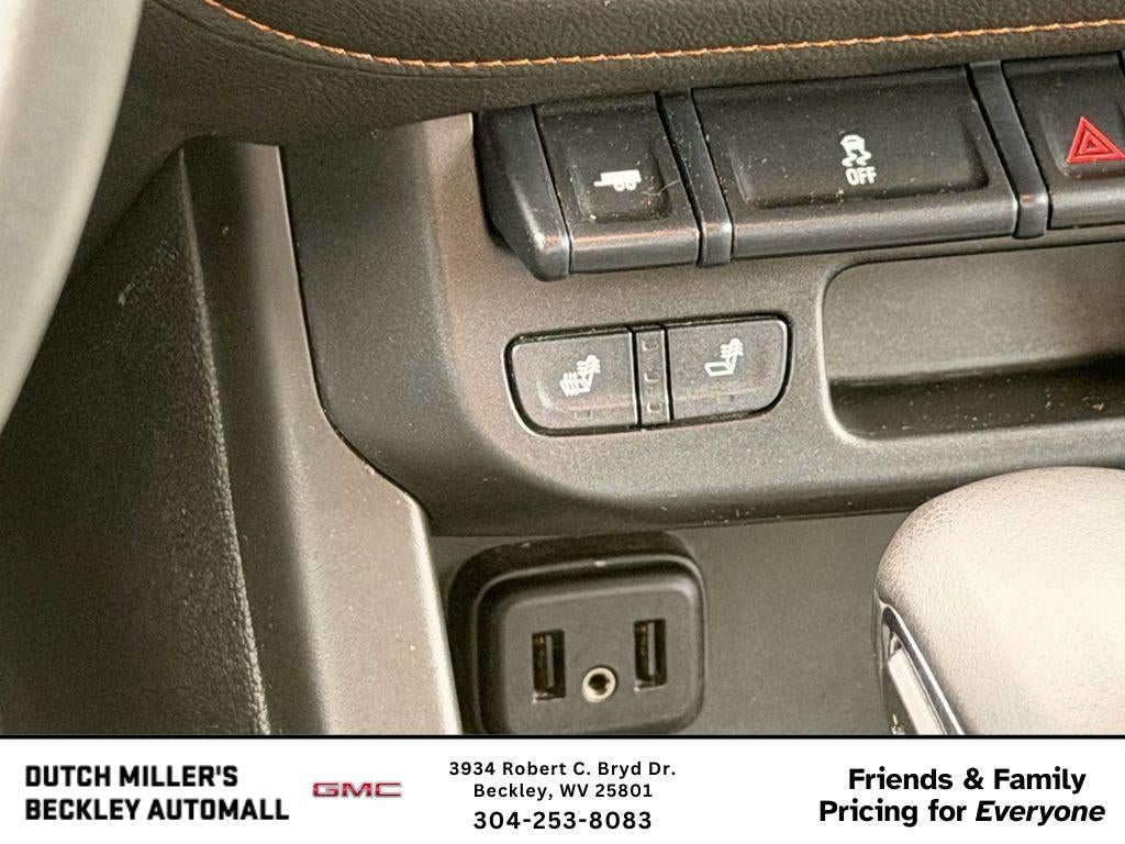 2022 GMC Canyon 4WD AT4 w/Cloth