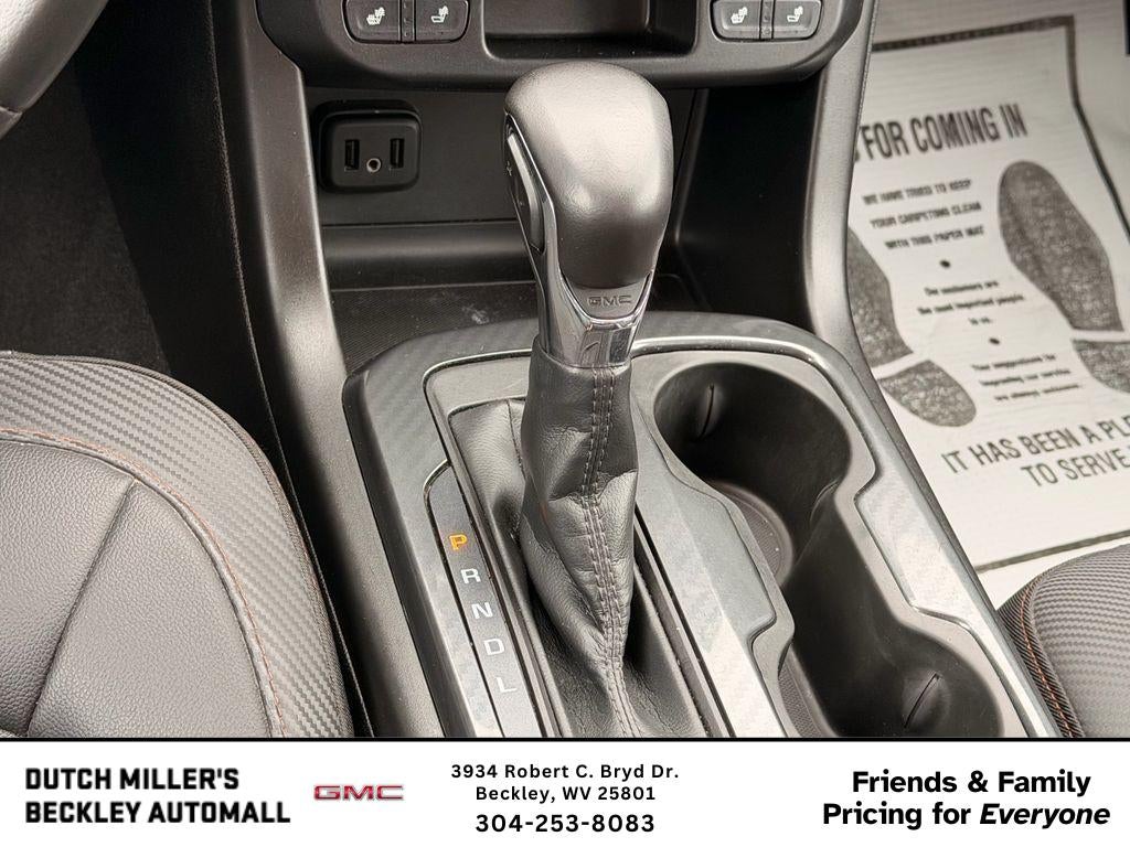 2022 GMC Canyon 4WD AT4 w/Cloth